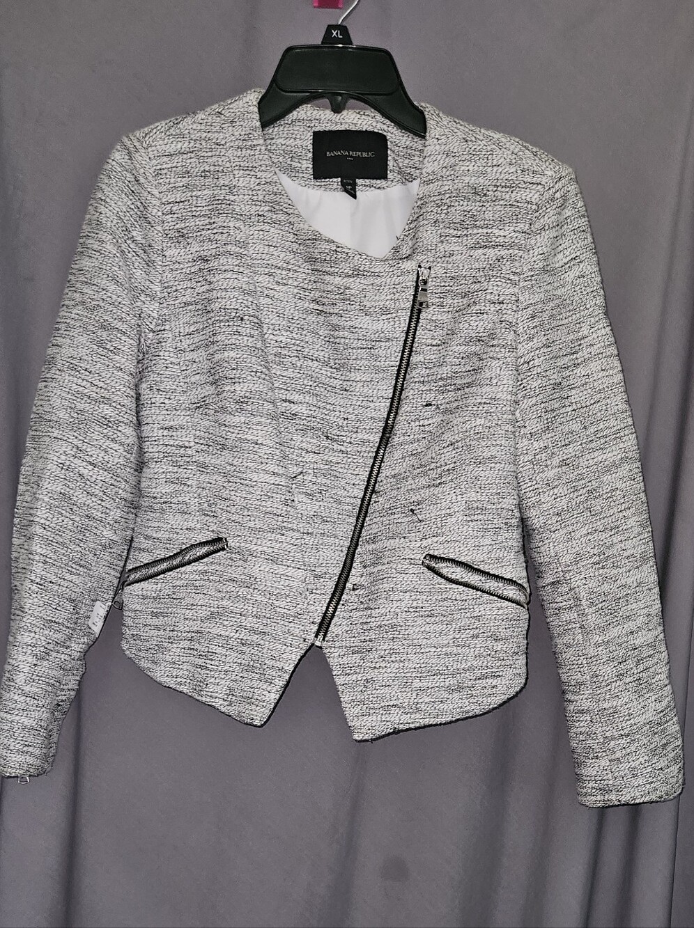 Banana Republic Light Gray Textured Asymmetrical Zip Blazer